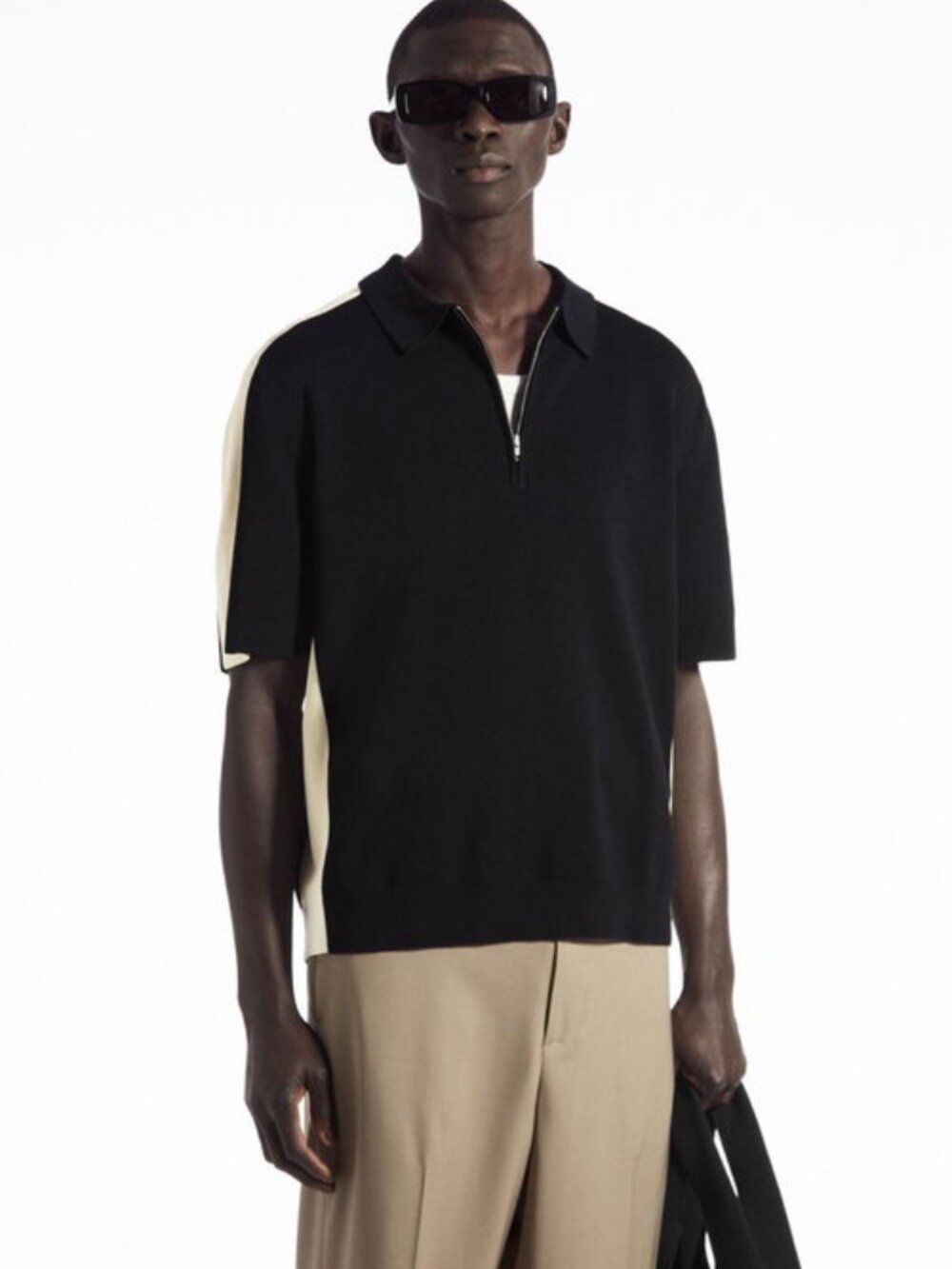 COS Relaxed Color-Block Cotton Half-Zip Polo in Black/Off-White Size Small